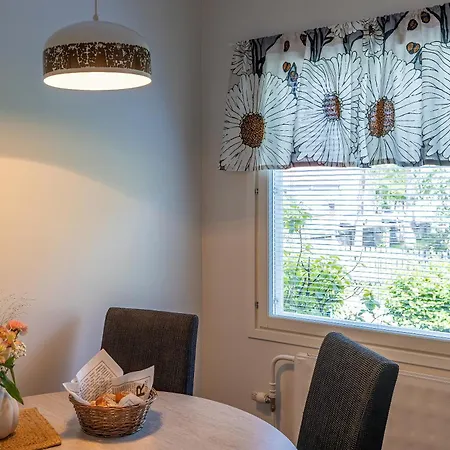 3 Bedrooms House With Garden شقة *