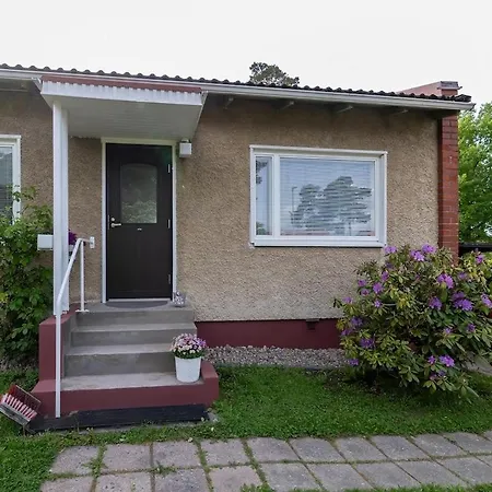 3 Bedrooms House With Garden